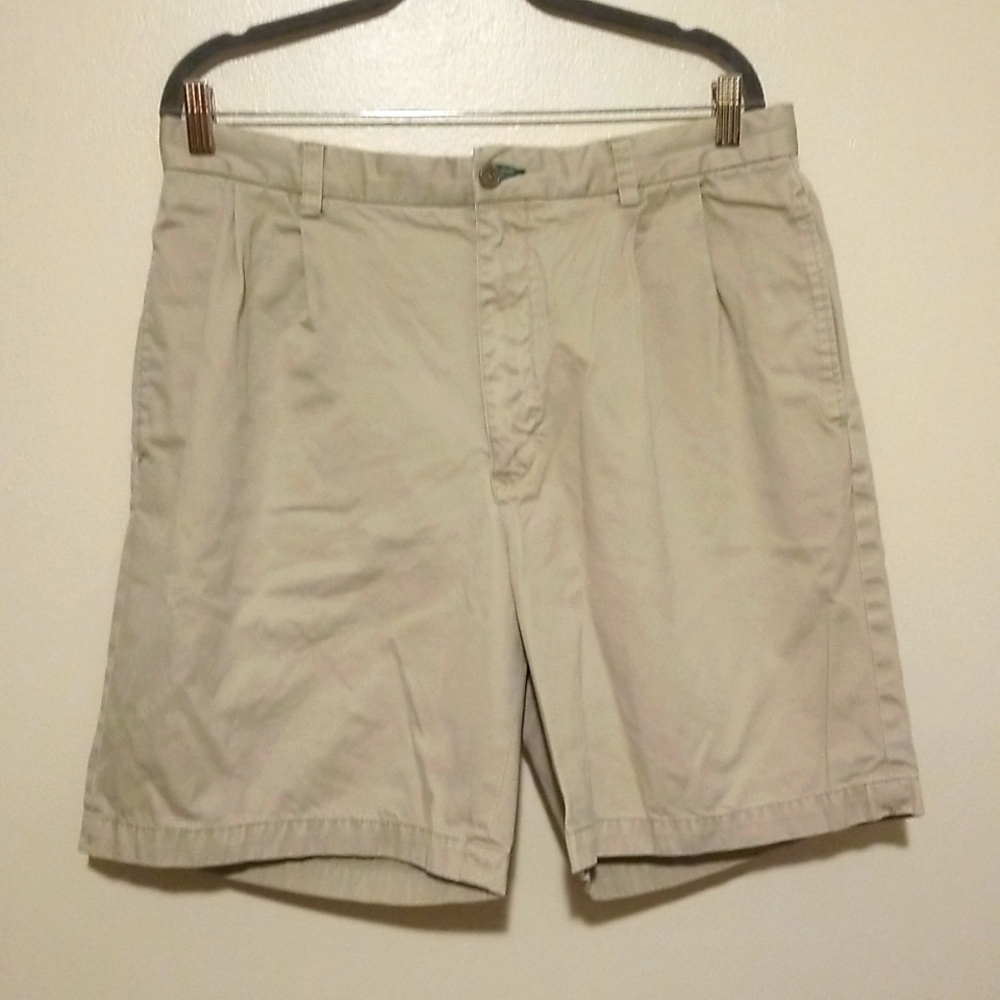 Tommy Hilfiger Khaki Pleated Shorts Size 36 Cotton